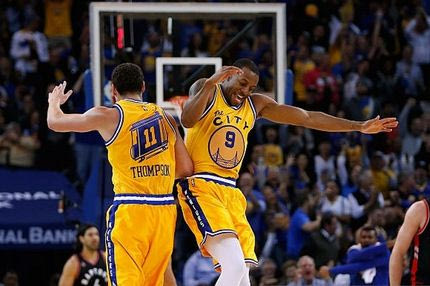 VIDEO: Ο Ιγκουοντάλα δεν πήγε στο ριμπάουντ, πανηγύρισε το τρίποντο πριν μπει