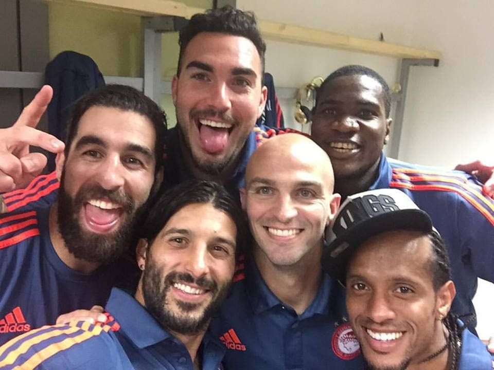 Η πανηγυρική selfie του Ολυμπιακού