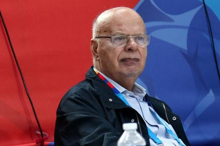 Βασιλακόπουλος: Τα δύο πρόσωπα ενός προέδρου