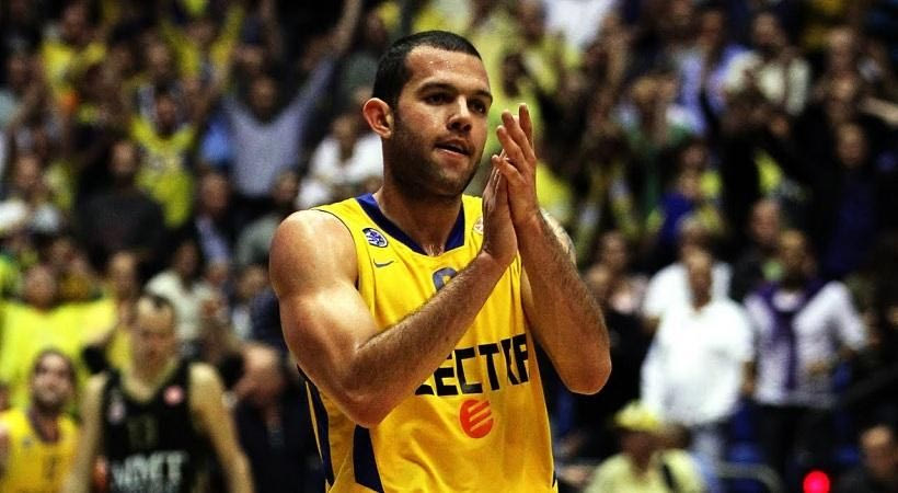 Τόσα προσφέρει ο Παναθηναϊκός στον Φάρμαρ