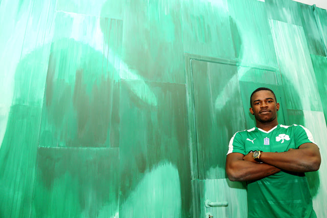 Τράβηγμα στο δικέφαλο ο Μαμούτε