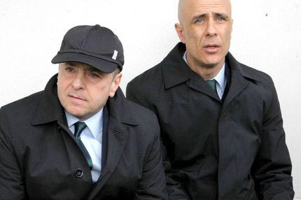 “Σχιζοφρένεια, τρα λα λα λαλα…”!