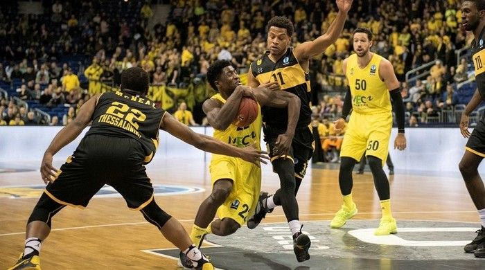 Αλμπα Βερολίνου – Αρης 82-67