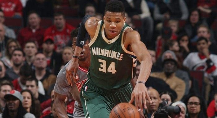 Καλός ο Αντετοκούνμπο, νίκη με τραυματία Κάρι οι Γουόριορς