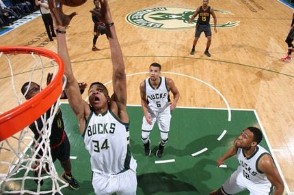 Η εμφάνιση του Αντετοκούνμπο με τους Χοκς