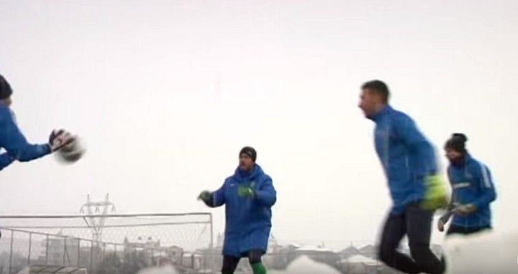 VIDEO: Προπόνηση στο χιόνι
