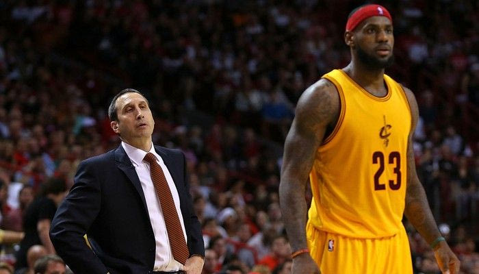 Η “απολογία” του Λεμπρόν για τον Μπλατ: Δεν είμαι προπονητοφάγος