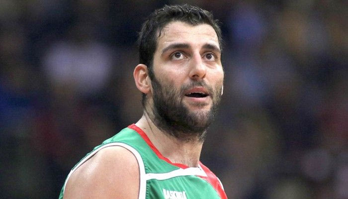 Ο Μπουρούσης ξεπέρασε Σαμπόνις και Σμιντ