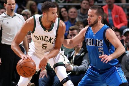 Νίκη στον πόντο για Μπακς