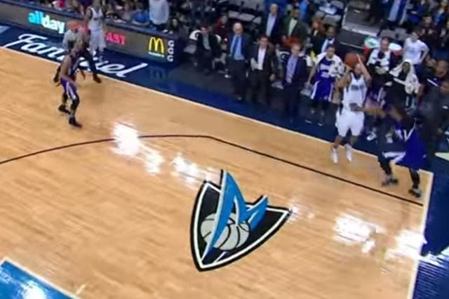 TOP-10: Buzzer beater και καρφώματα!