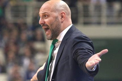 “Μας έβαλε τις φωνές ο κόουτς”