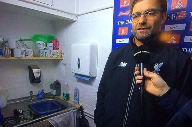 Η πιο περίεργη συνέντευξη του Κλοπ