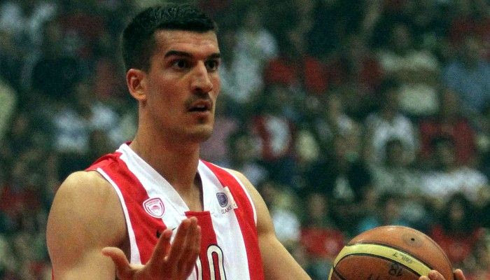 Ο Κέσελ στο Λαύριο!