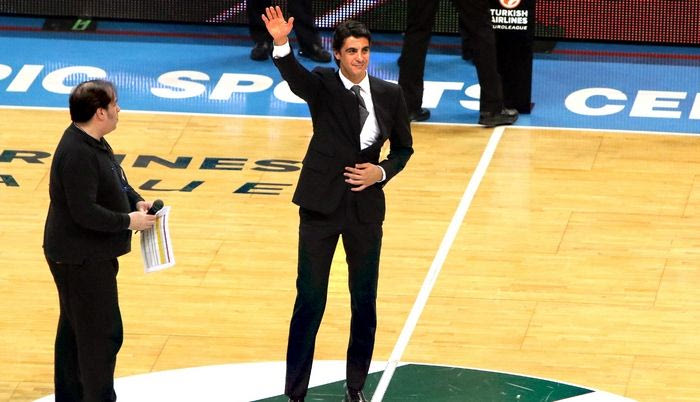 VIDEO: Η βράβευση του Κουτλουάι από τον Παναθηναϊκό