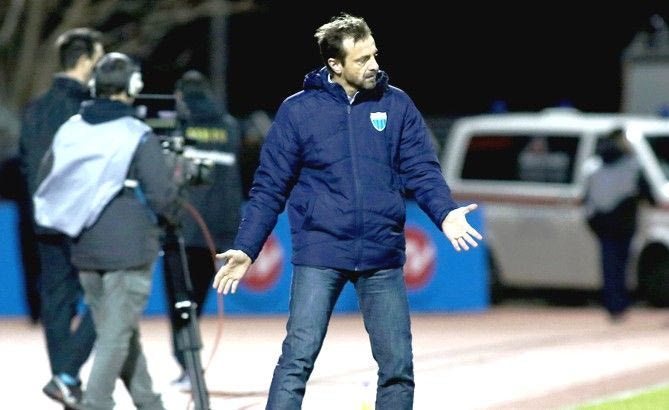 Μάντζιος: “Με τη βοήθεια του αέρα η ΑΕΚ”