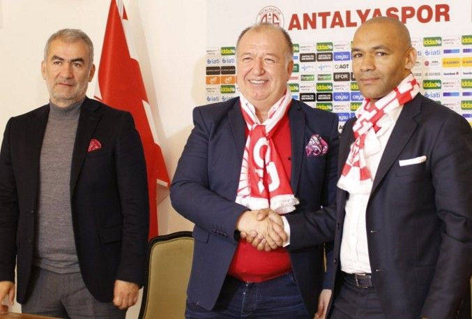 Ο βοηθός του Μουρίνιο έδιωξε τον Ετό