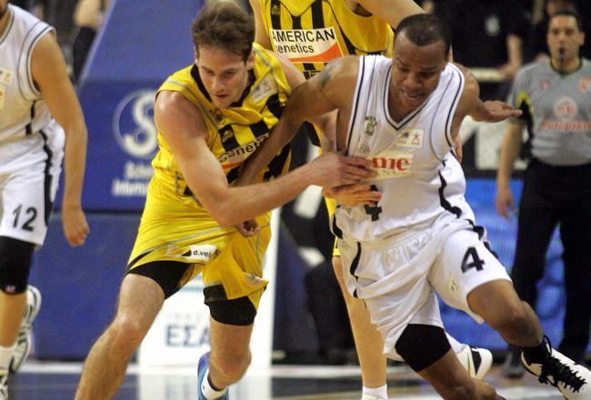 Χάτσερ VS Aρης