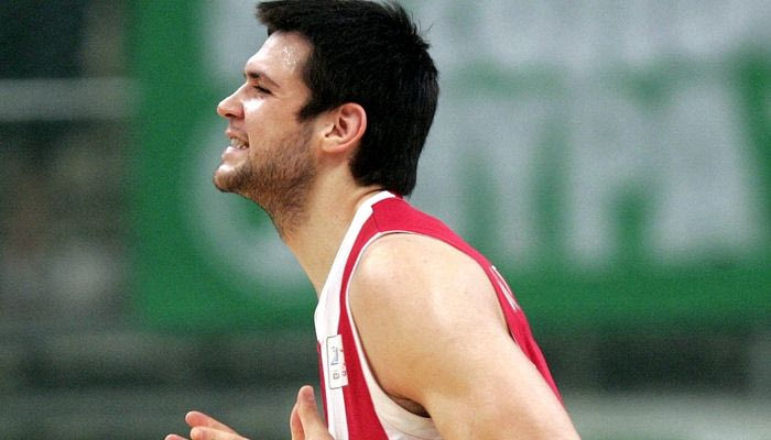 Την Τρίτη απαντά η Μπαρτσελόνα για Παπανικολάου