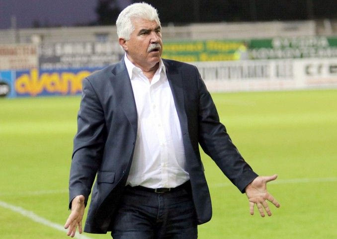 Βουνό τα προβλήματα για τον Παράσχο