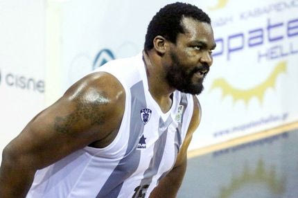 Μέσα ο Σχορτσανίτης, θεραπεία ο Βασιλειάδης