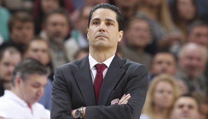 Σφαιρόπουλος: “Δεν γίνεται να συνεχίσουμε έτσι”