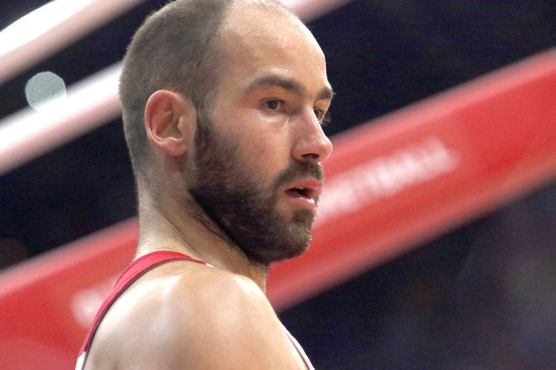 Σοκ και δέος στο ΣΕΦ με “αυτοκτονία” Ολυμπιακού