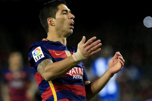 Τιμωρία δύο αγώνων στον Σουάρες