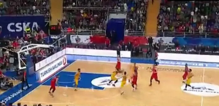VIDEO: Το απίθανο buzzer beater alley oop του Τεόντοσιτς