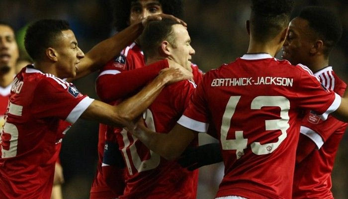 Φάση των 32: Αγχωτική πρόκριση για Γιουνάιτεντ