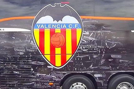 Zεσταίνει…πίτσες το νέο πούλμαν της Βαλένθια