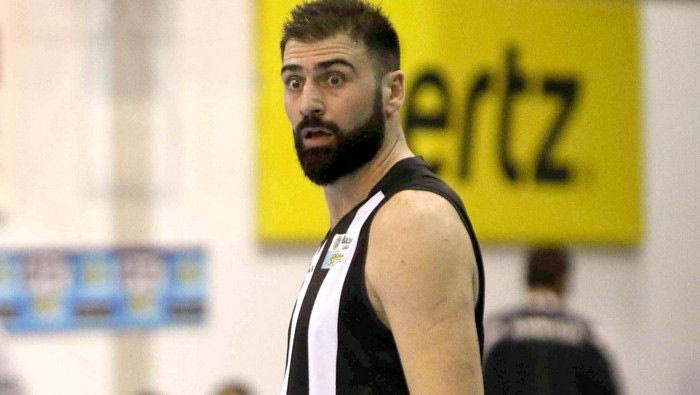 Βασιλειάδης με… ρεκόρ 13 αγώνων