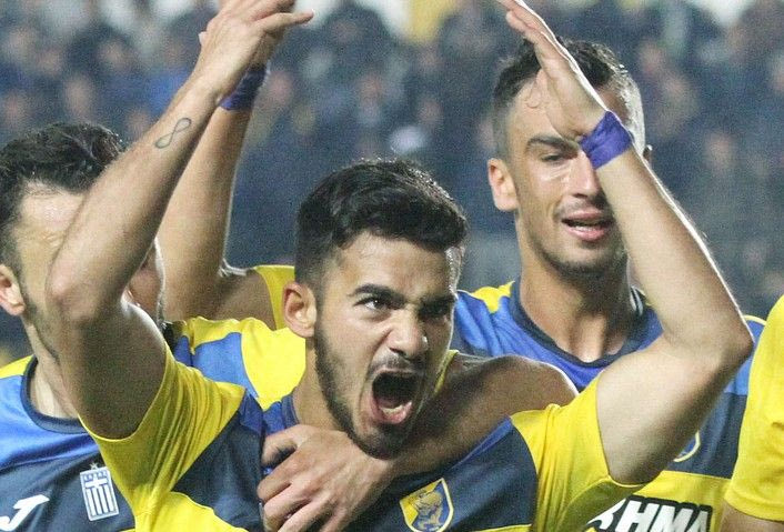 Μέσα ο Βιγιαφάνιες