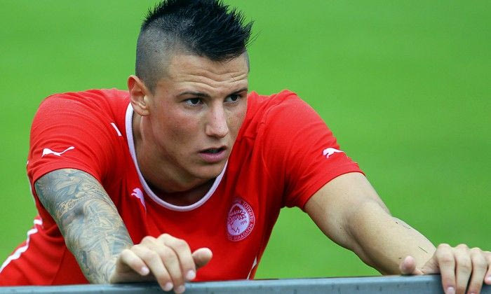 Ο Ολυμπιακός αξιώνει 300.000 ευρώ από Παναθηναϊκό για Βλαχοδήμο