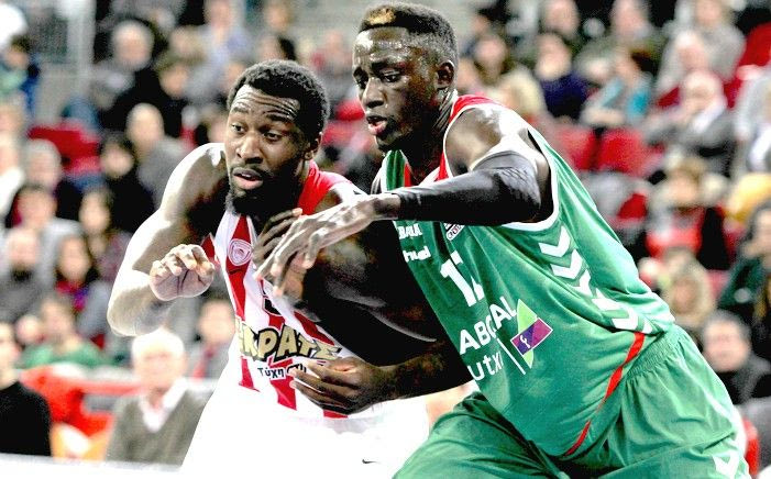 Μπασκόνια – Ολυμπιακός 76-82