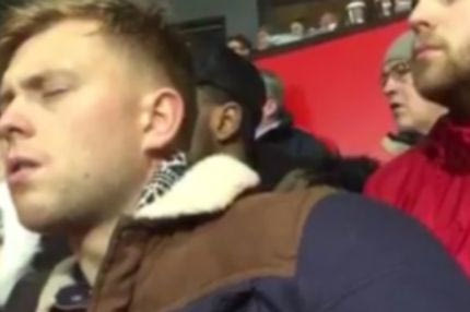 Οπαδός αποκοιμήθηκε βλέποντας Γιουνάιτεντ