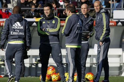 Απίθανη υποδοχή: 6.000 κόσμος στην “πρώτη” του Ζιντάν