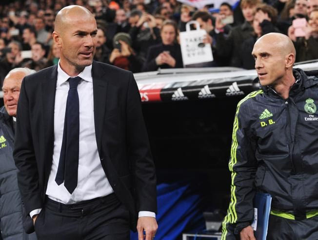 Η Ρεάλ “κρύβει” τον βοηθό του Ζιντάν λόγω διπλώματος