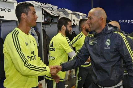 Ζιντάν: “Όσο είμαι στη Ρεάλ, ο Ρονάλντο δεν πάει πουθενά”