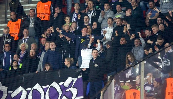 Επεισόδια έξω από το γήπεδο Καραϊσκάκη!