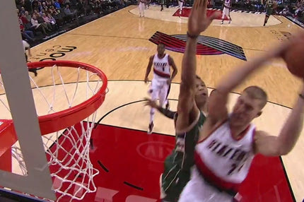 Με Αντετοκούνμπο το Top10!