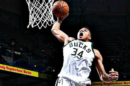 Το κάρφωμα του Αντετοκούνμπο μπροστά στον Ιμπάκα