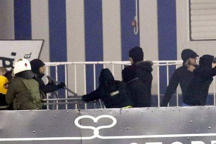 Δίωξη για εκτεταμένα επεισόδια σε Ατρόμητο και ΑΕΚ