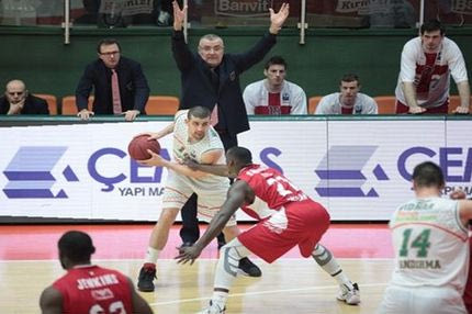 Έβαλαν τις βάσεις Μιλάνο και Ούνιξ. Έμπλεξε η Γαλατάσαραϊ