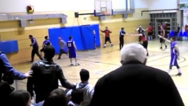 Αναστάτωση με τον σεισμό σε αγώνα μπάσκετ στην Ηλεία