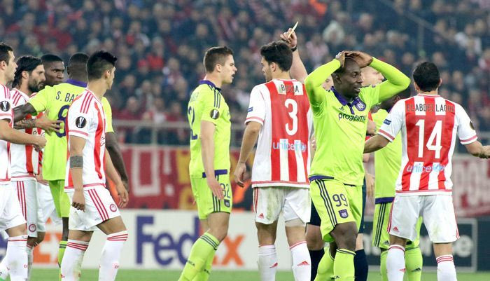 Η κόκκινη στον Μποτία που ζήτησε η Άντερλεχτ