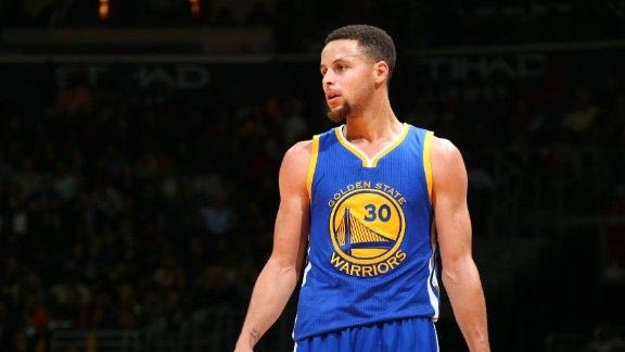 ΥΠΟΚΛΙΣΗ του ΝΒΑ στον τεράστιο Κάρι