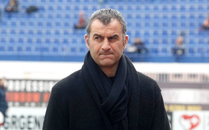 Oι πάντες στη διάθεση του Δέλλα