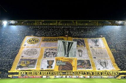 Το εντυπωσιακό κορεό των οπαδών της Ντόρτμουντ