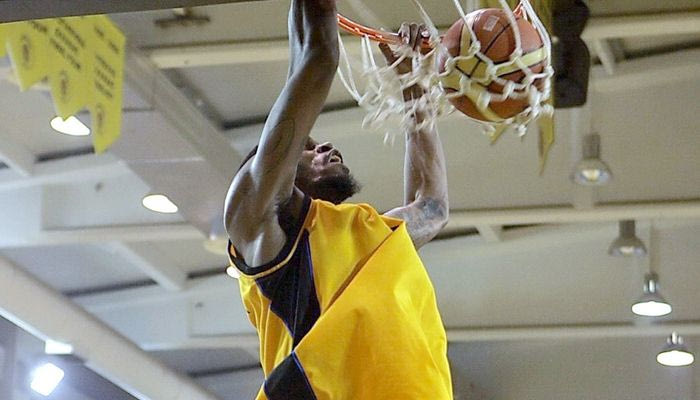 Κι άλλο όνομα: ο Έλεγκαρ στη λίστα του Ολυμπιακού