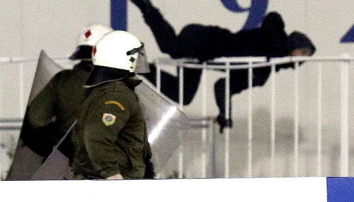 Τζαμπατζήδες και υπεράριθμοι στο Περιστέρι! Από τύχη δεν θρηνήσαμε θύματα!